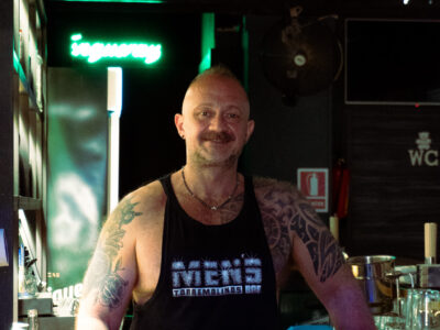 MEN’S BAR