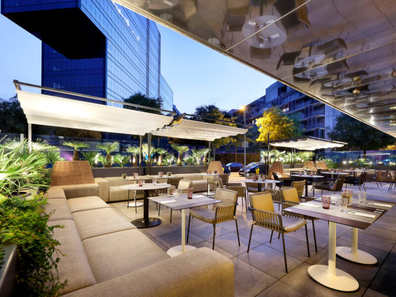 Merkado Cocktail Bar & Terrace